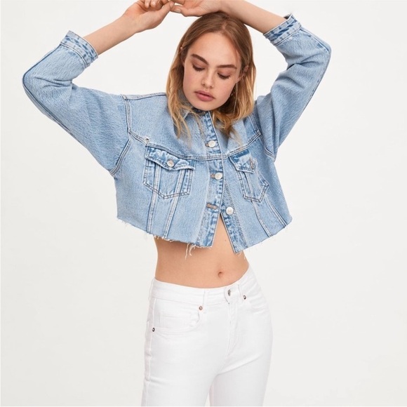 ZARA WHITE MID-RISE FLARED CROPPED JEANS size 24/2 - Picture 4 of 12